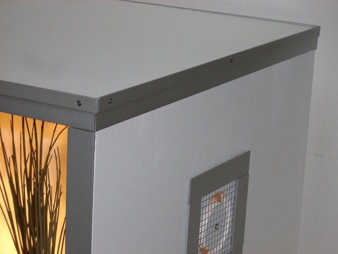 Supporto In Acciaio Per Acquari E Terrari &ndash; 100x40x100 Cm, Pannello Regolabile, Ruote Bloccabili, Carico 300 Kg, Colore Bianco/nero