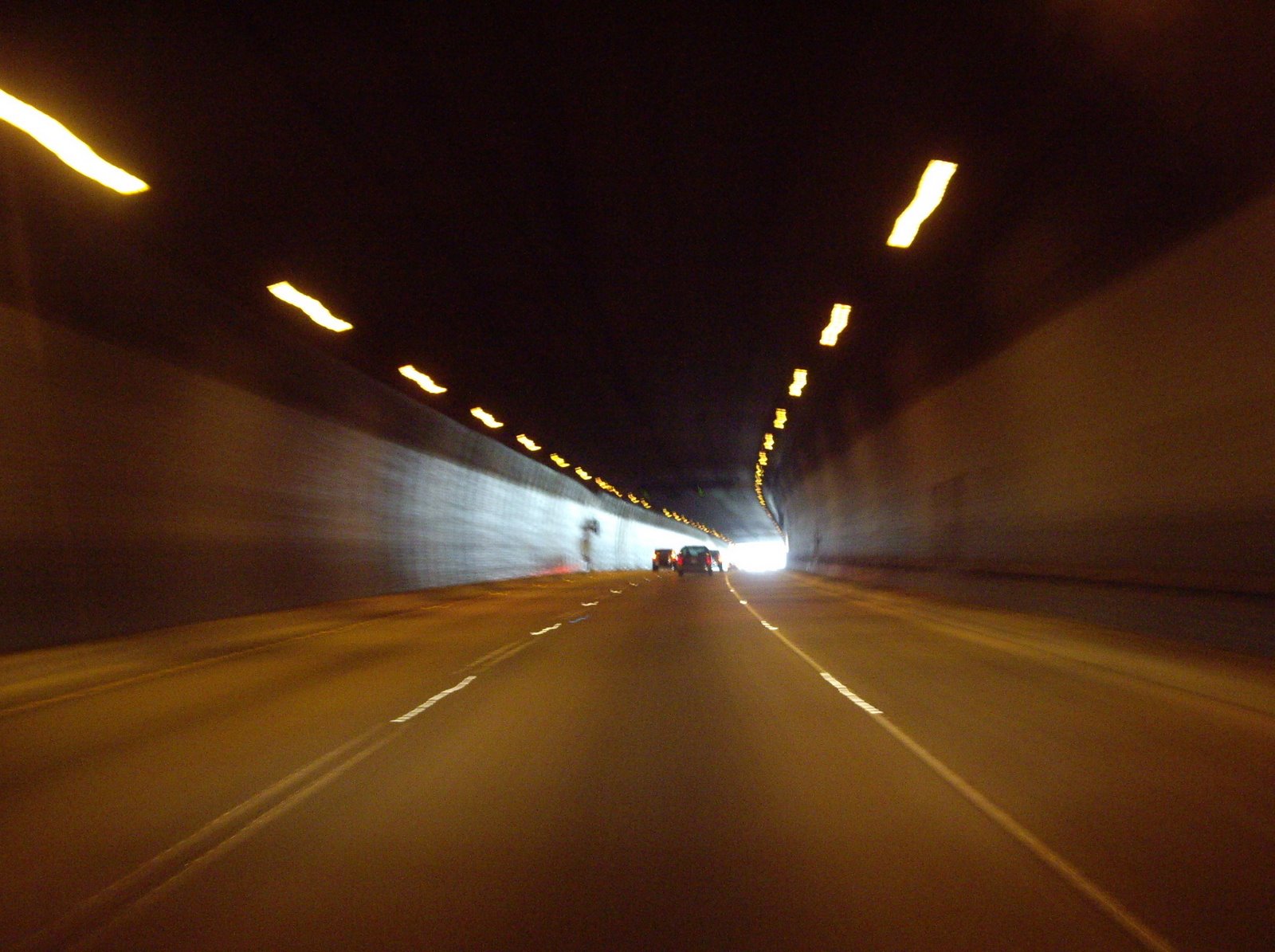 Kailua, Hawaii Daily Photo The Tetsuo Harano Tunnel on the H3 between