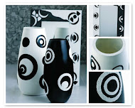 Vasi  bianco e nero  vetro,  decorati con la tecnica del decoupage con dettagli in rilievo