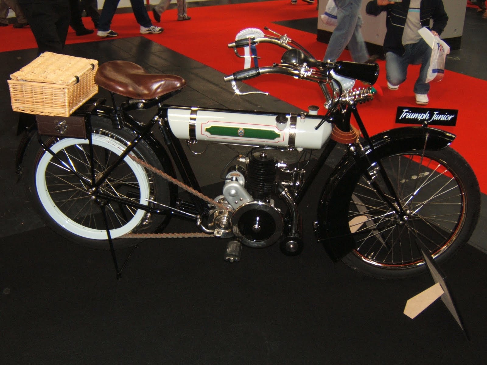 egli vincent black shadow