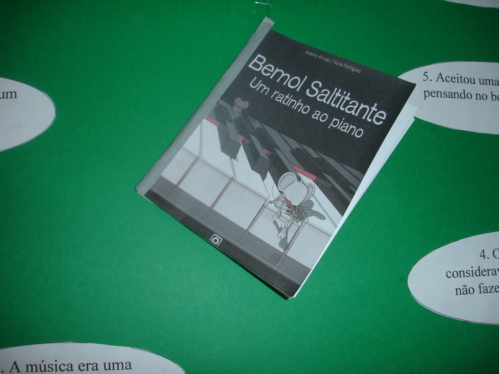 [em+busca+do+livro+perdido2.JPG]