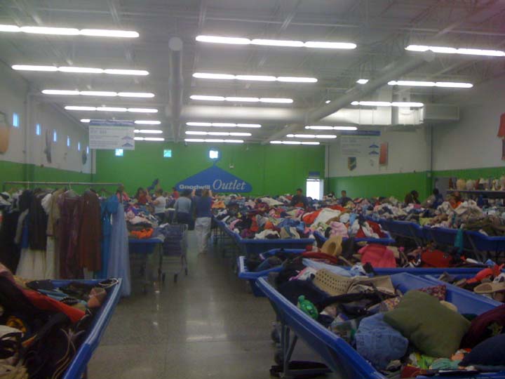 Quiltville's Quips & Snips!! Thrifting In Winston Salem!