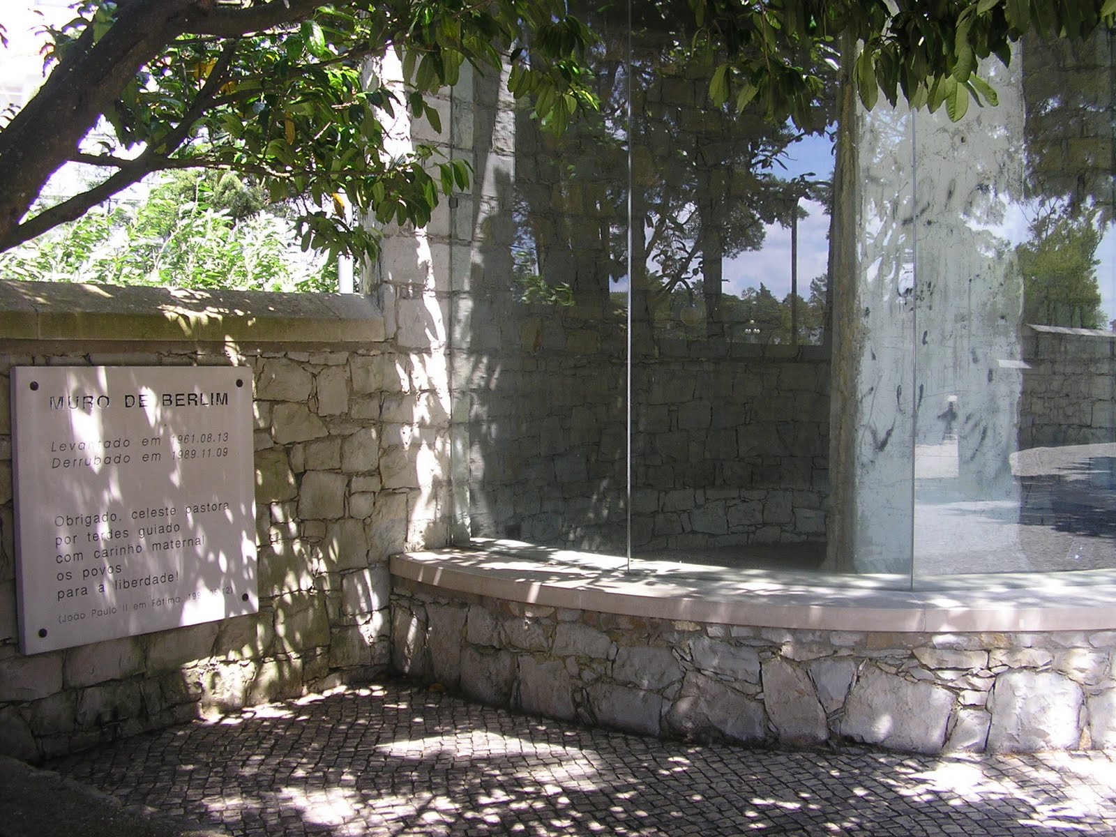 [2f40f80a-5097-4188-8a50-b374fa2c0005.JPG]