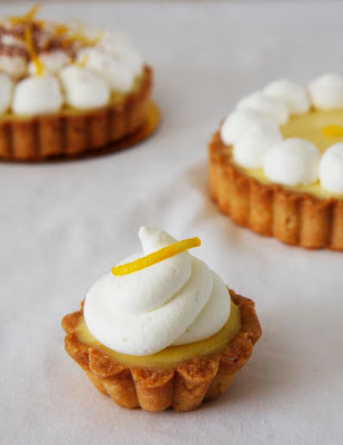 Gourmet Baking: Welcoming Early Spring with Bright Meyer Lemon Tart