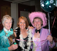 Gladys Speedie, Janet Dow and Carol Fell - click to enlarge