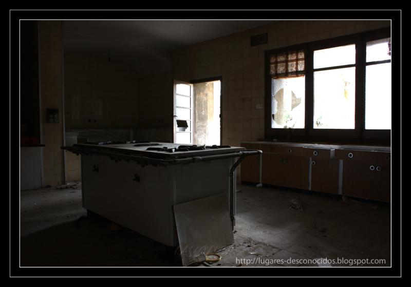 La Puerta De Las Aguas Ocultas