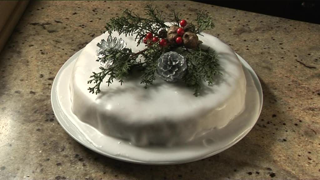 Video recipes How To Ice Your Christmas Cake