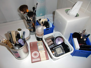 make-up (onemorehandbag)