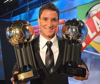 [thiagoneves360[1].jpg]