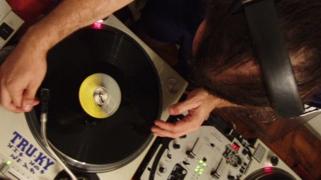 [TUBARÃO+PICK+UPS.JPG]