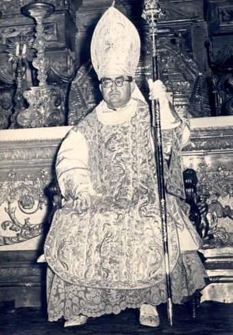 [Arzobispo_Felix_Romero_Mengibar.jpg]