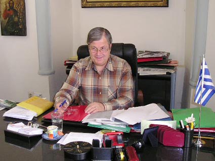 [fotiadis+grafeio+kali.JPG]