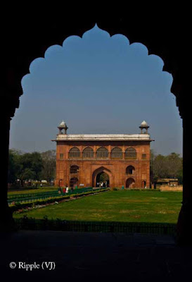 Posted by Ripple (VJ) : A Sunny Day at Red Fort... : ripple, Vijay Kumar Sharma, ripple4photography, Frozen Moments, photographs, Photography, ripple (VJ), VJ, Ripple (VJ) Photography, Capture Present for Future, Freeze Present for Future, ripple (VJ) Photographs , VJ Photographs, Ripple (VJ) Photography: Entrance for Diwan-I-Aam @ Red Fort, Old Delhi, India