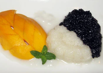 sticky rice with mango at Baan Thai restaurant in Orinda, California