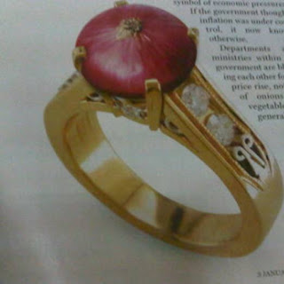 Latest engagement Ring : Onion