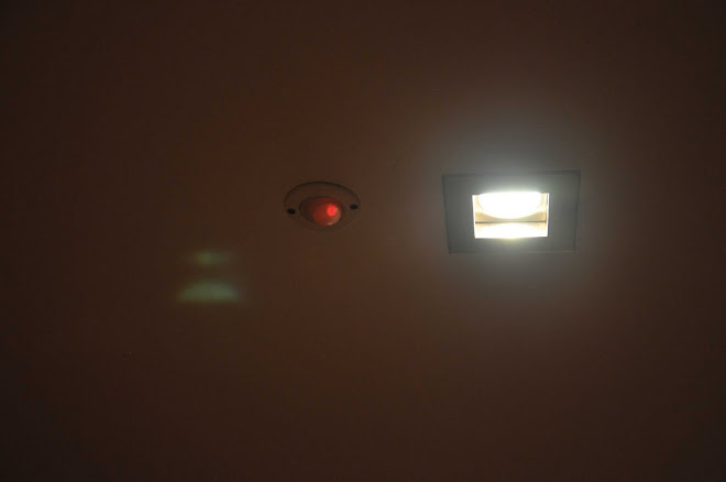 Sensor de luz nos 2 pisos (corredores)