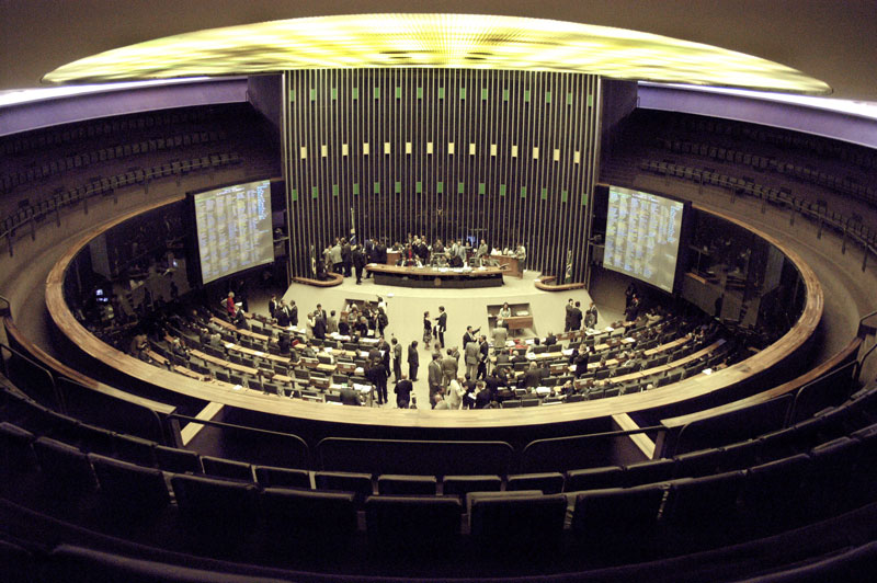 [camaradeputados800.jpg]