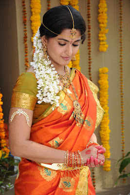 anushka cute pict