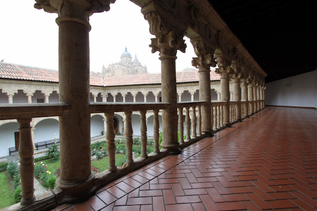 Chiostro del Convento de las Dueñas-Salamanca