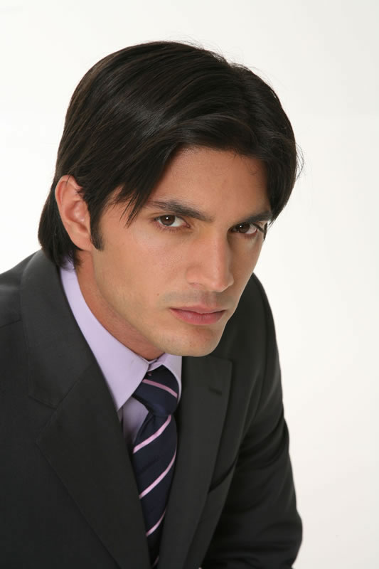 Man Central: Daniel Elbittar: Close To You