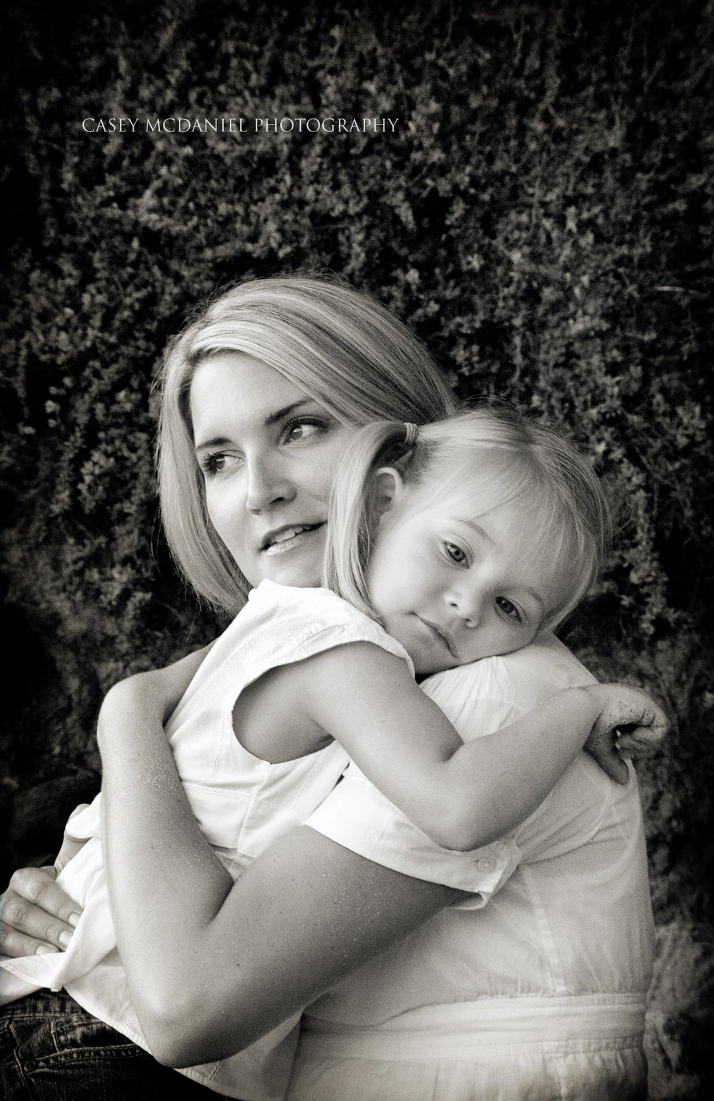 [Bailey+and+her+mom-LOVE+blk+n+white+texture+watermark.jpg]
