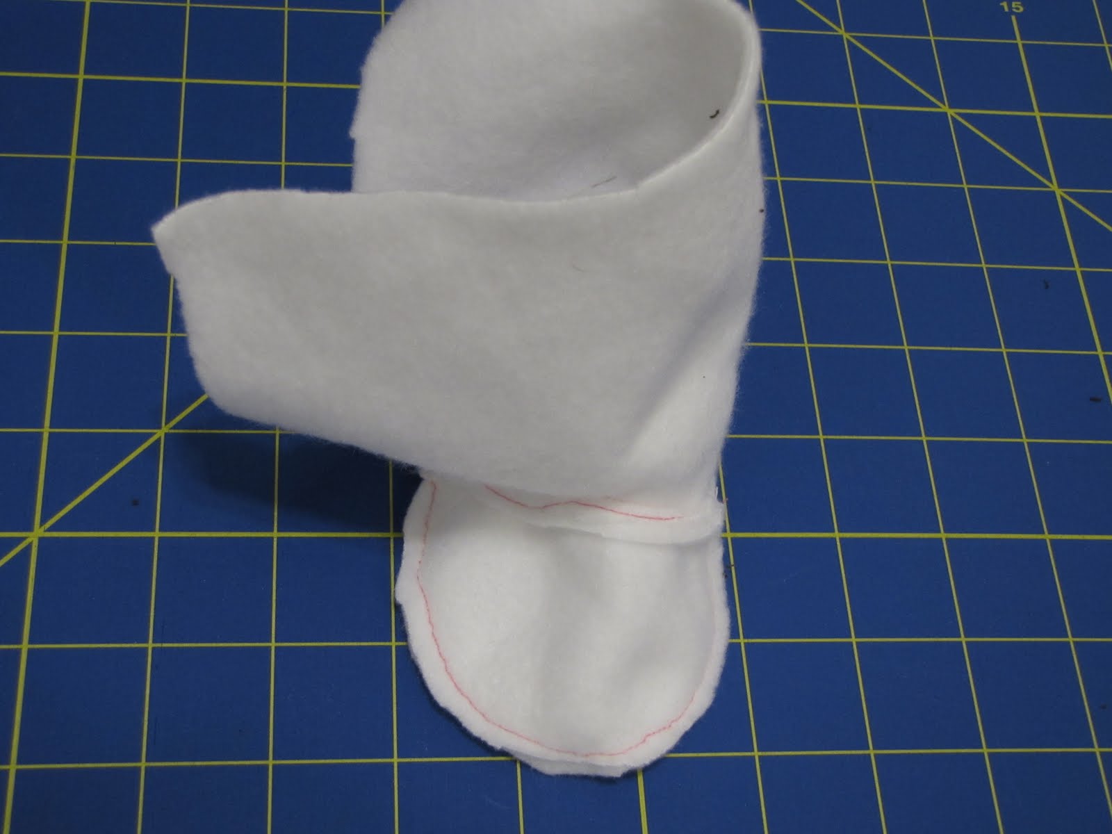 mama says sew: Baby Boots Tutorial