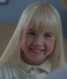 [220px-Heather_O'Rourke_as_Carol_Anne.png]