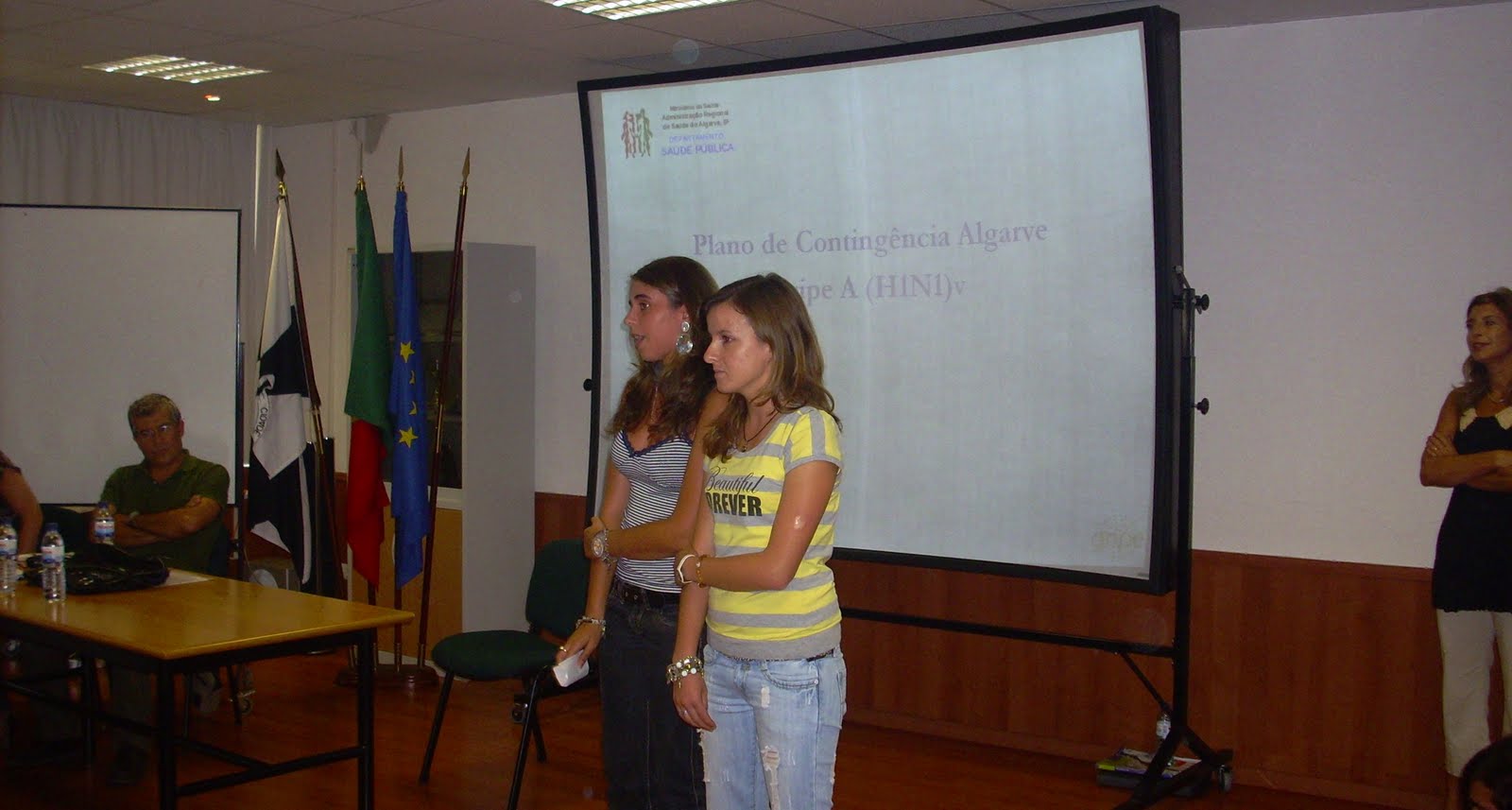 [GripeAOut09+018.jpg]