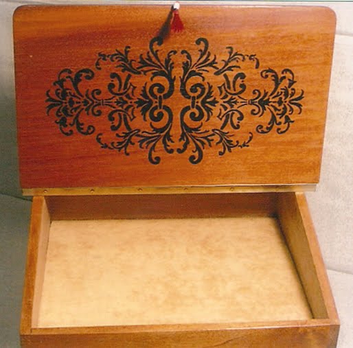 [Caixa-Dora-copy.jpg]