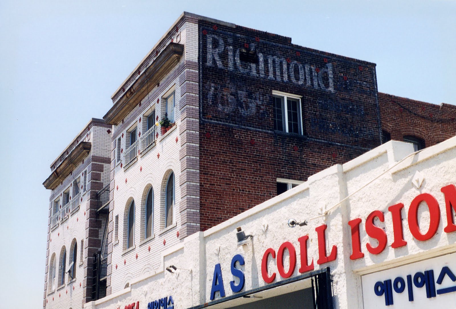 Los Angeles Revisited L.A. Apartment House Signs
