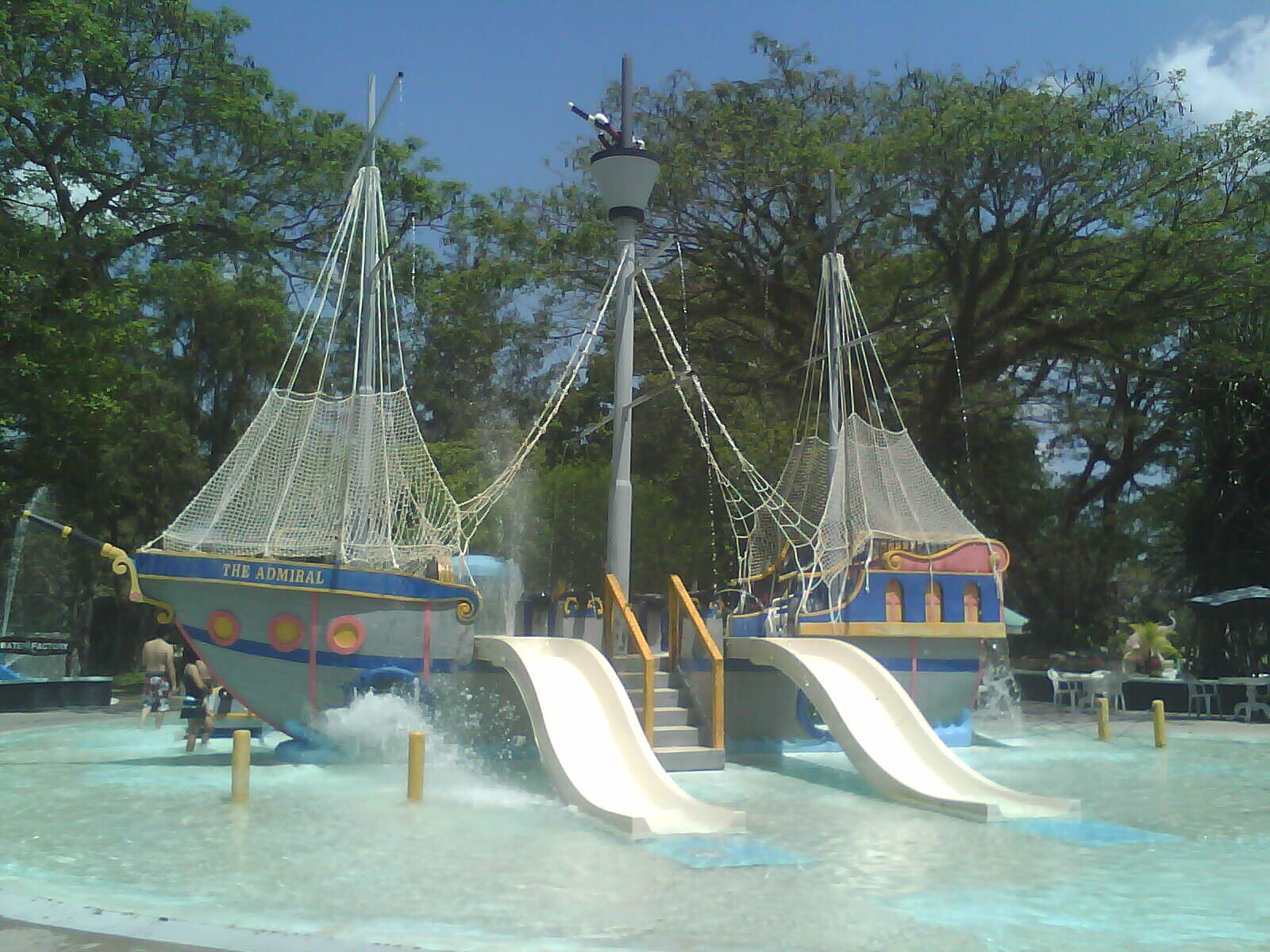 gotta-love-life-fontana-water-park