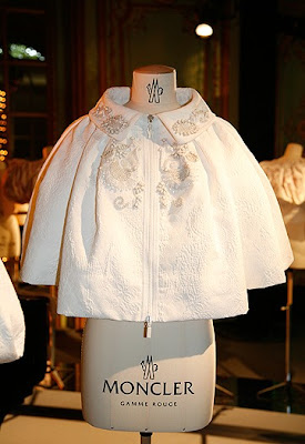 MONCLER: Spring 2009 and Fall 0910 MONCLER: Spring 2009 and Fall 0910