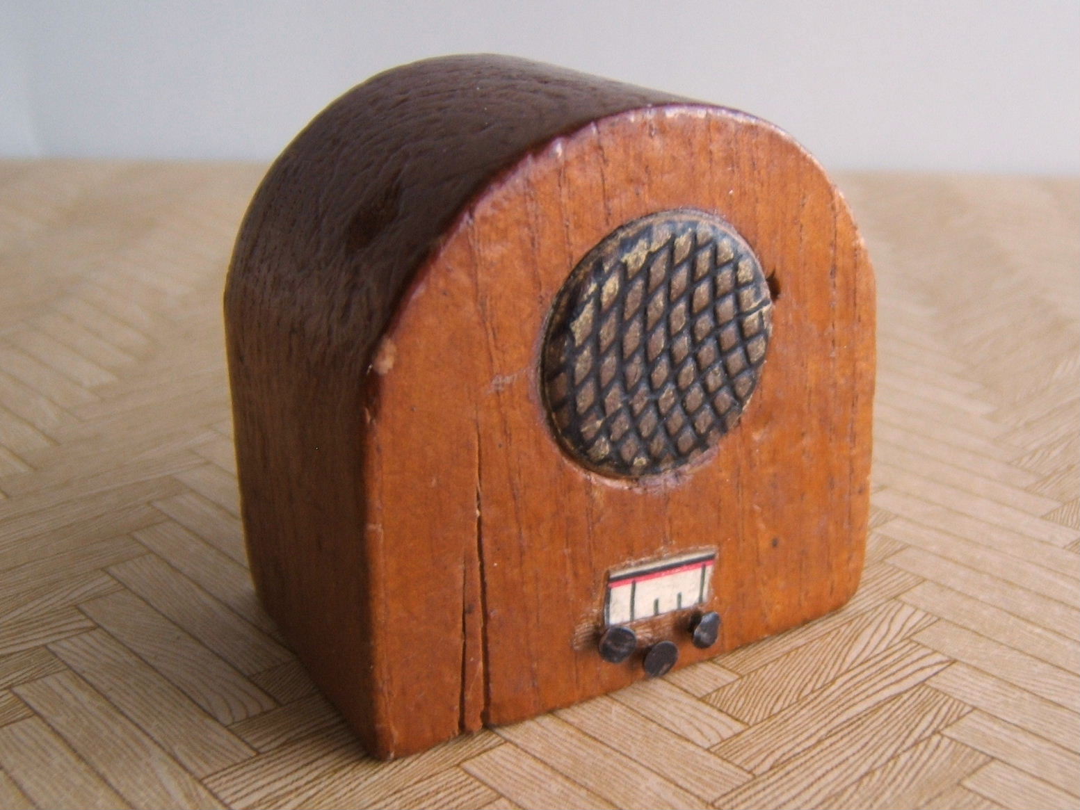 It's a small world Barton tabletop radios 40s/50s