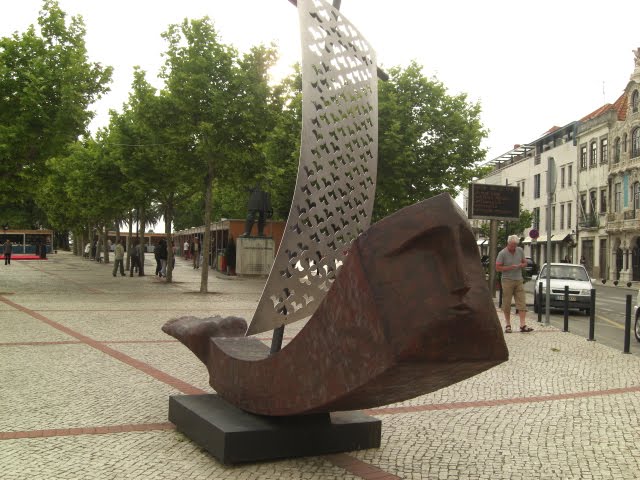 Public sculpture of Queimadela in Aveiro