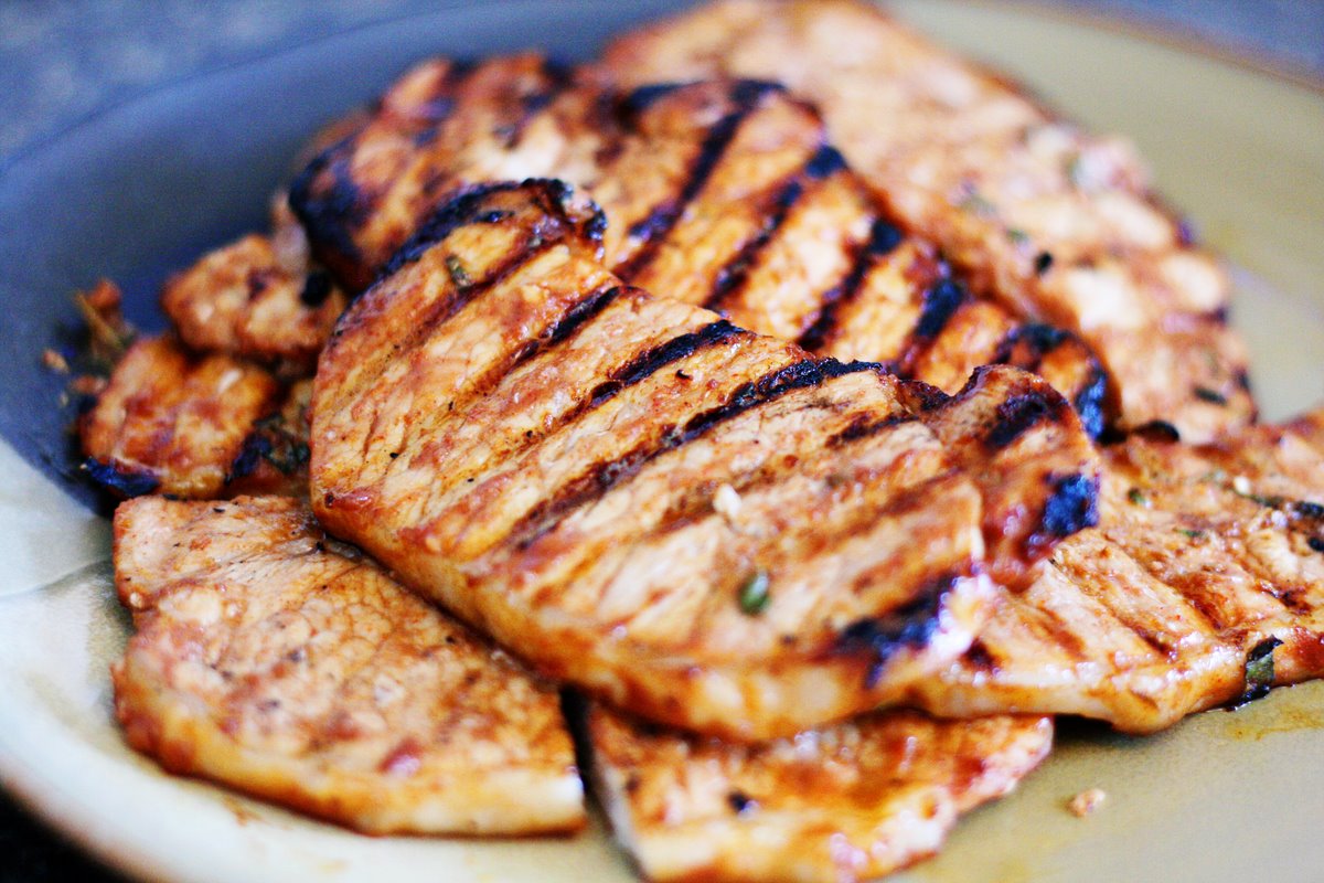 Global CookBook Grilled Paprika Pork Chops
