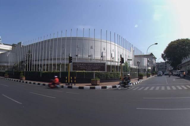 Gading Moore: Sejarah Dan Wisata Kota Bandung, Jawa Barat