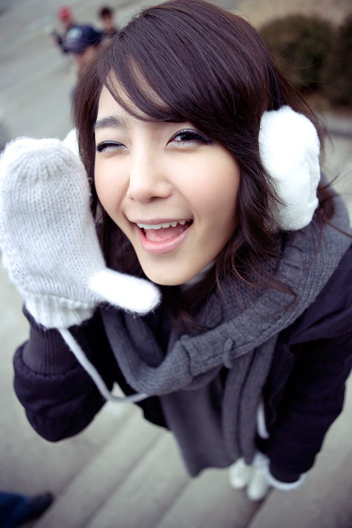 [asian_poses_23.jpg]
