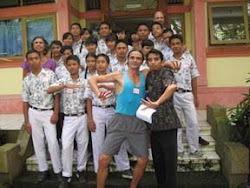Carlos Teaches BALAM's Repertoire to Balinese High School Students