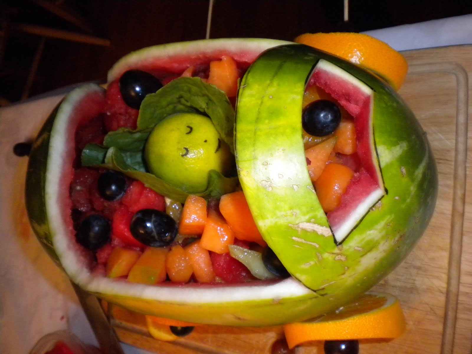 Creatividades Latinas Carve Watermelon Baby Shower