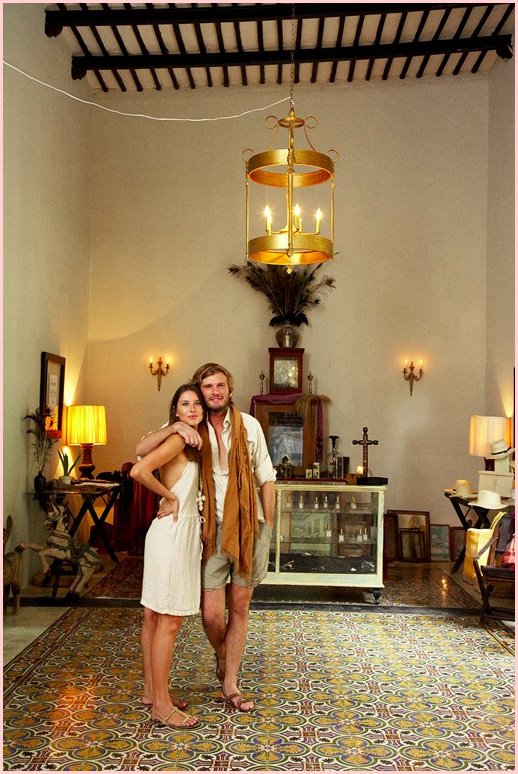 [10_5_08_Nico_Francesca_Mex2861.jpg]