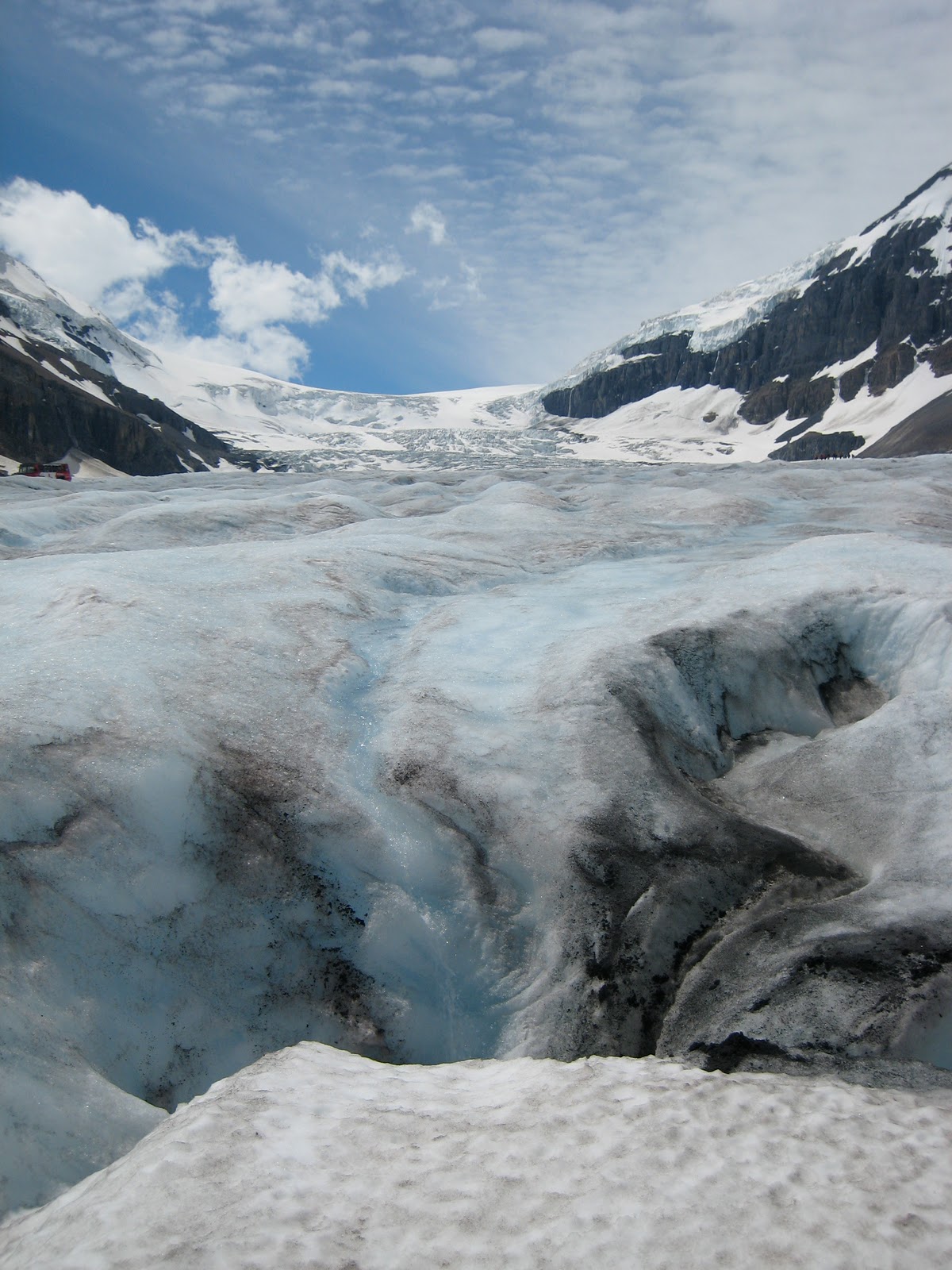 Sullys Travels Athabasca Glacier