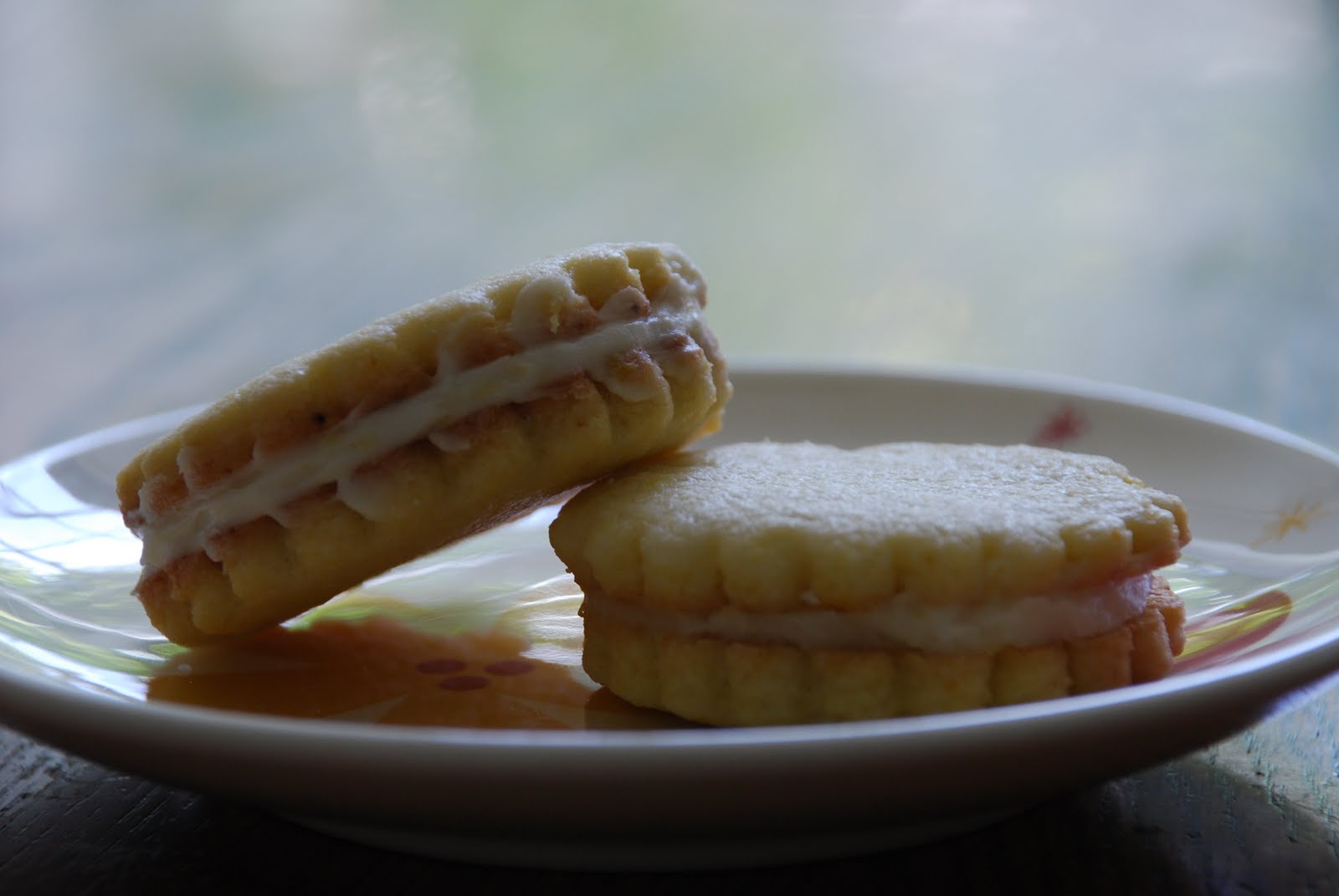 Easy Bake cOven Lemon Sandwich Cookies