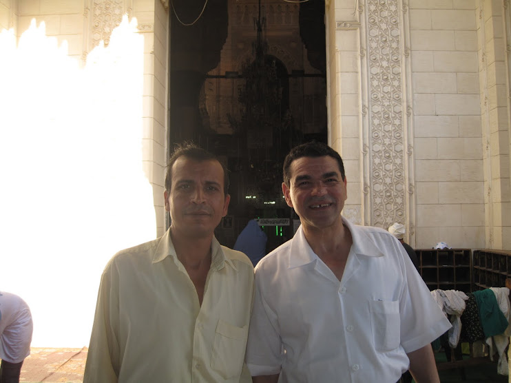 مع الشاعر جابر بسيونى فى الاسكندرية