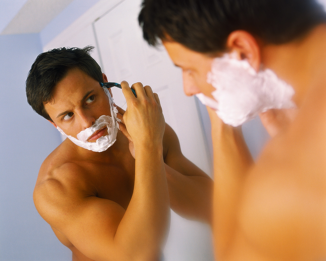 http://2.bp.blogspot.com/_Z4iX5vvg9jQ/TEkJXuOE6rI/AAAAAAAAAL0/RSASb2lMj7Y/s1600/shaving.jpg