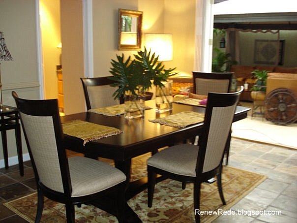 Dining Room Sets: Dining Room Table Setting