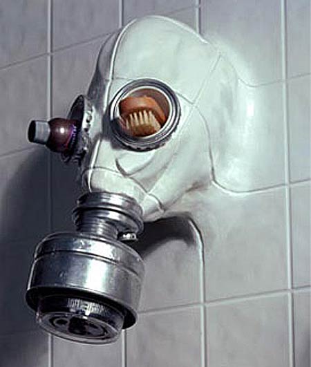 [gas-mask-shower-head.jpg]