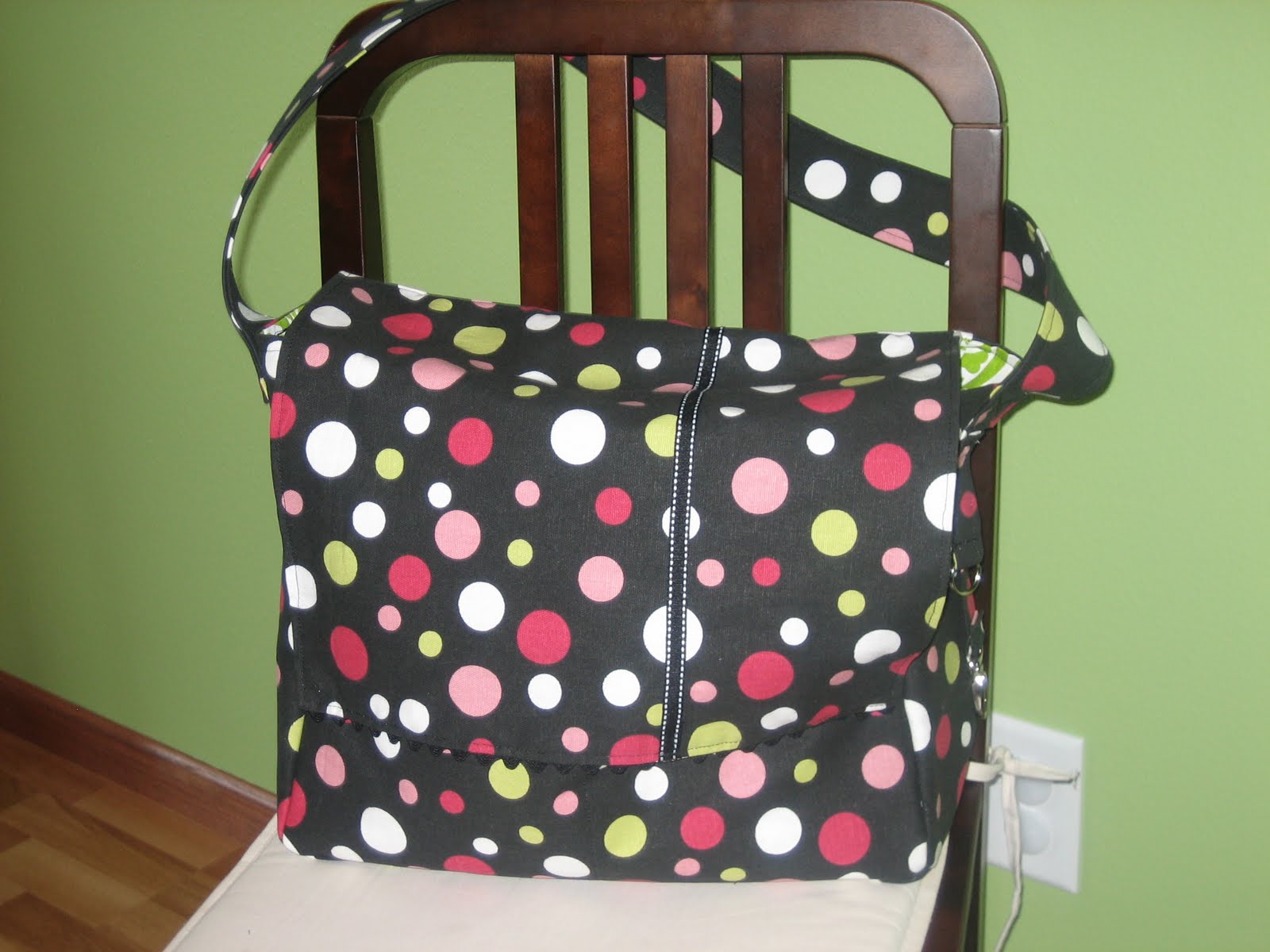 Life Is Just a Bowl of Cherrys Tutorial Tuesday Hip Mama Diaper Bag Pt. 2