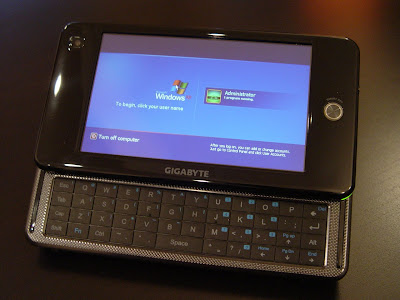 jkkmobile: Gigabyte M528 with XP