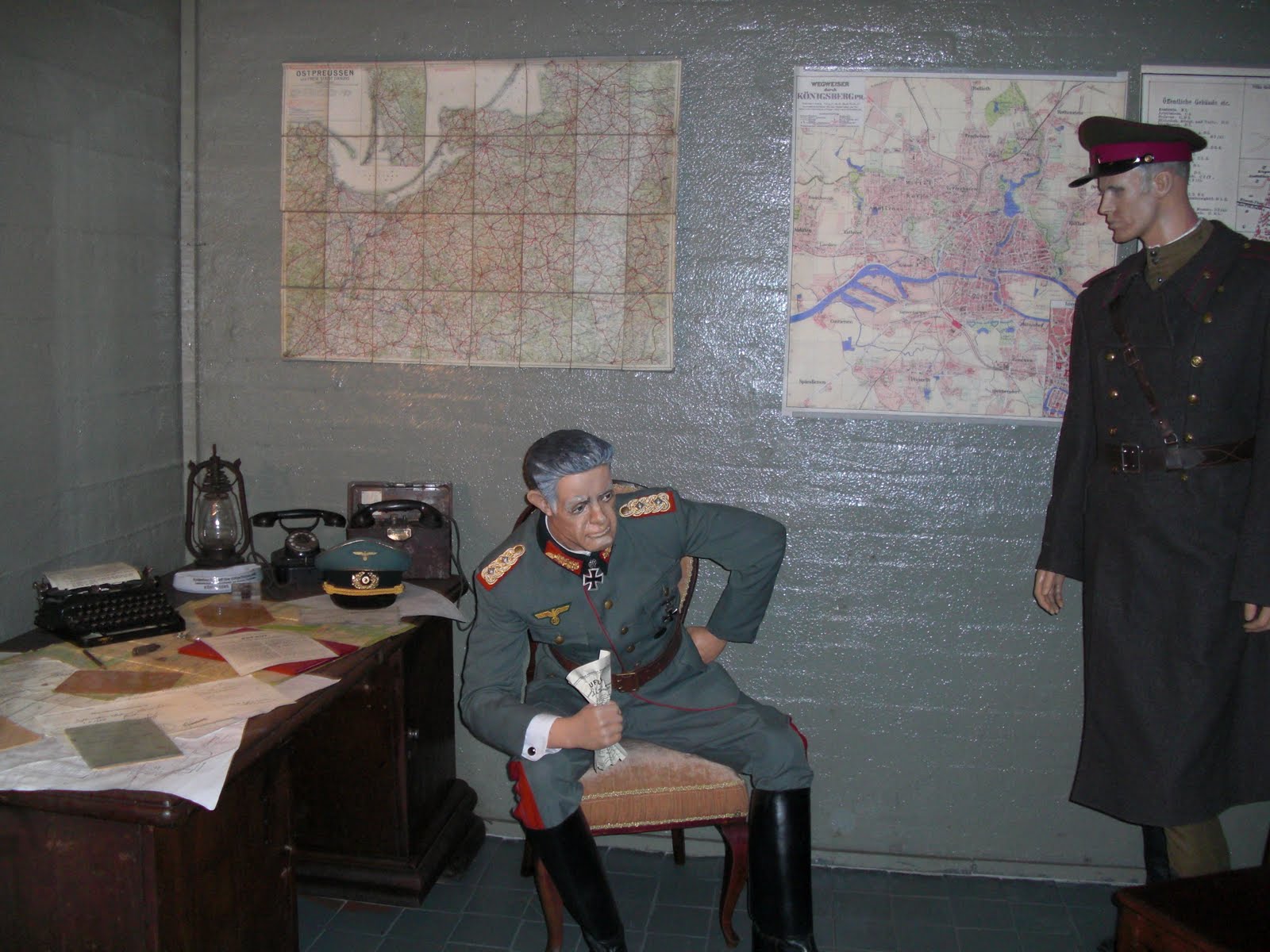 [Eastern+Europe+July+2009+090.jpg]