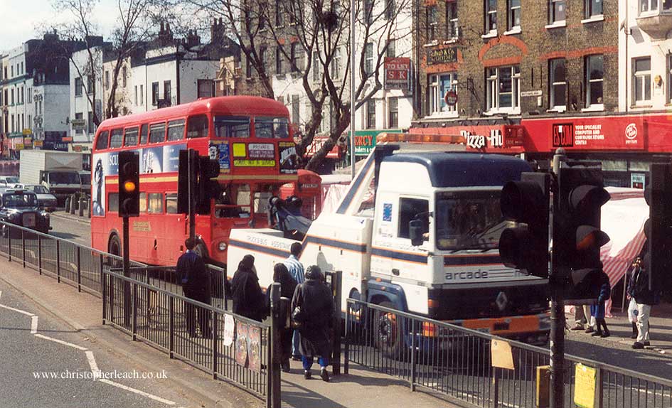 [SMK-696F.Stagecoach.jpg]